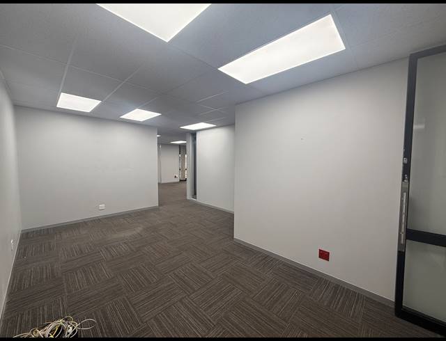 164M² OFFICE TO LET IN BRAAMFONTEIN WERF